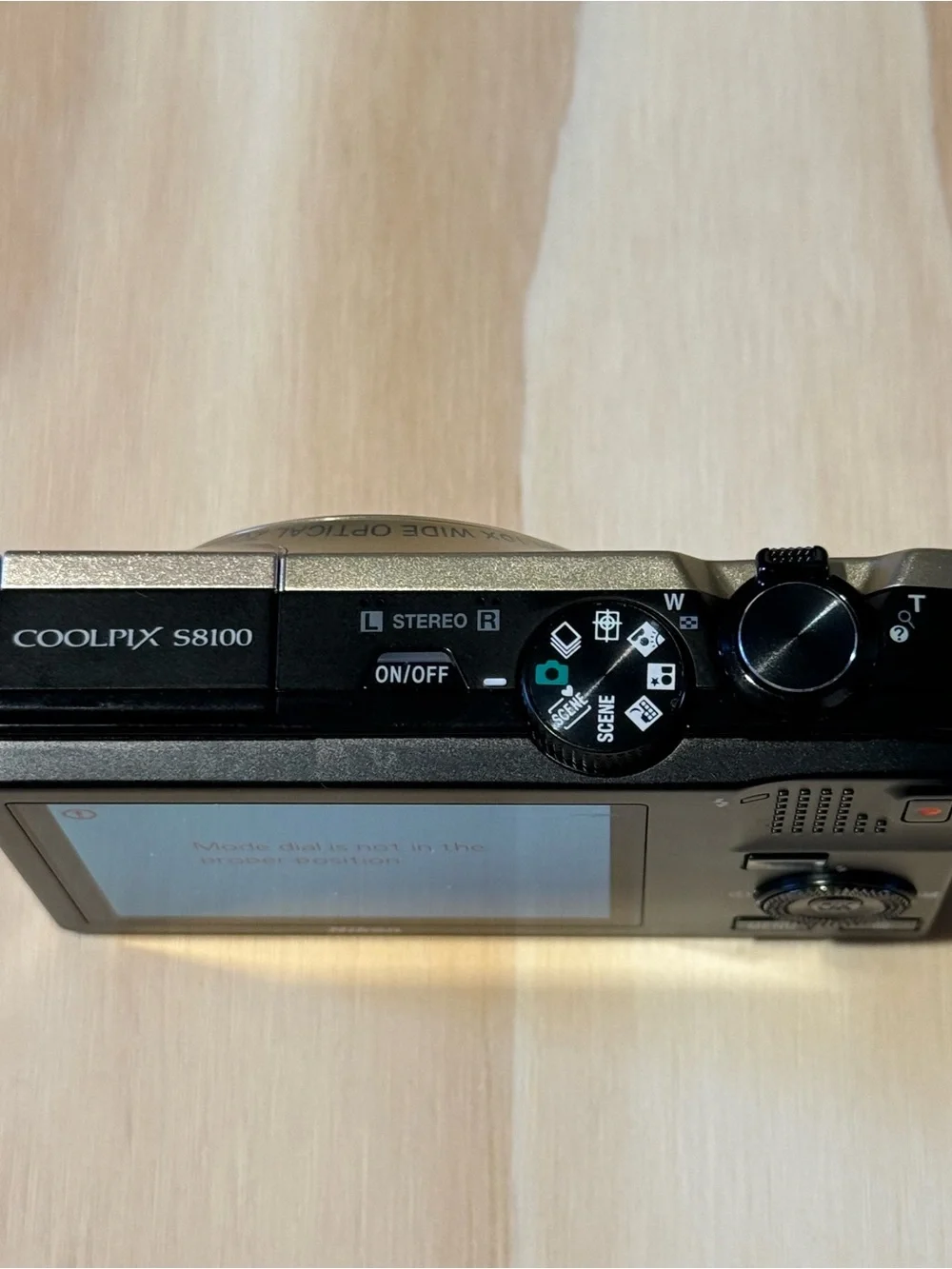 Nikon COOLPIX S8100 12.1MP Digital Camera BROKEN Top Button For-Parts/Repair!!
